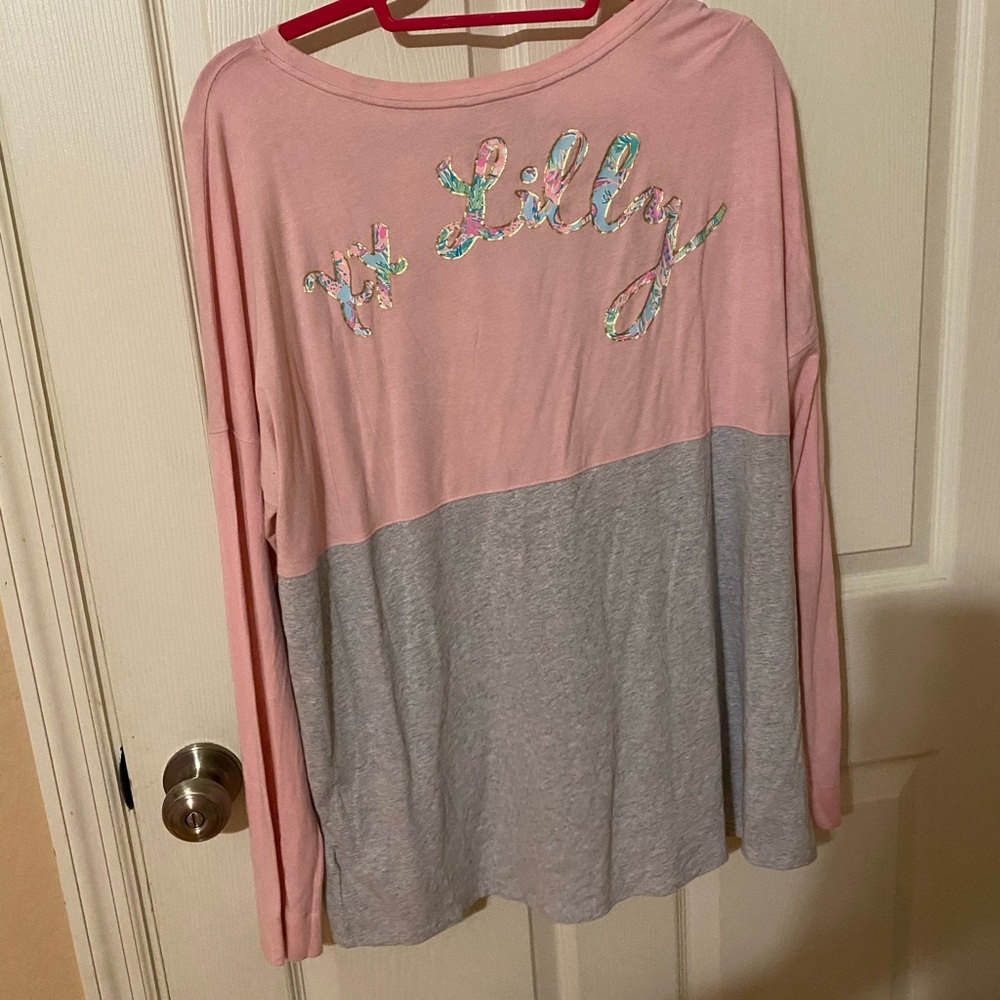 GUC XL Lilly Pulitzer Finn top